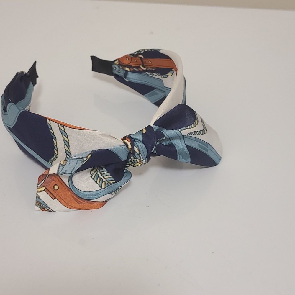 Hairband - Picture 3 of 7